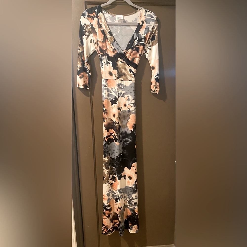 3/4 Length Sleeve Floral Maxi Dress